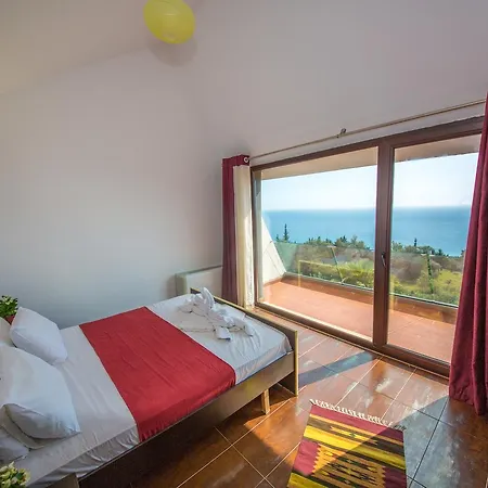 Hildon 3* Dhermi